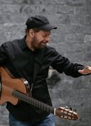 Projeto Sesc Apresenta | João Bosco e Guto Wirtti