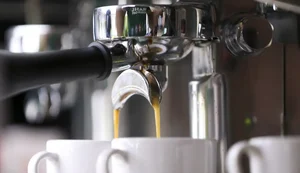 Estudo diz que café reduz risco de recorrência de arritmia cardíaca