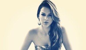 Bruna Marquezine posta foto com Neymar para comemorar o 'Valentine's Day'