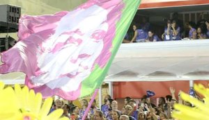 Emoção, luxo e ousadia marcam segundo dia do Grupo Especial no RJ