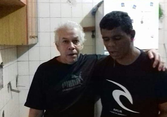 Homem mata namorado a marteladas após descobrir suposta traição