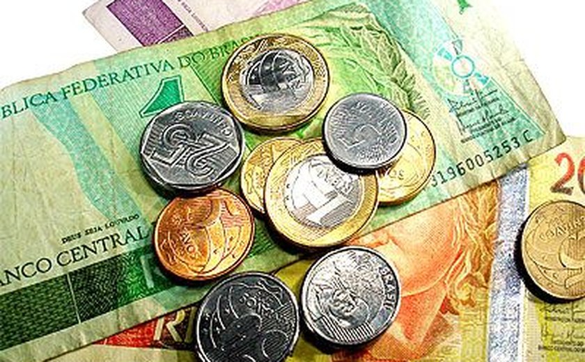 Salário mínimo vai passar de R$ 880 para R$ 945,80 a partir de janeiro