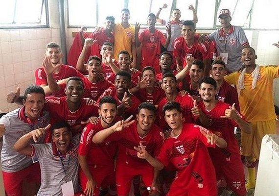 100% na Copinha, Galo crava classificação
