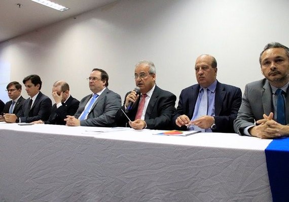 TCE diz que vai fiscalizar e ser indutor dos problemas relacionados à educação em Alagoas