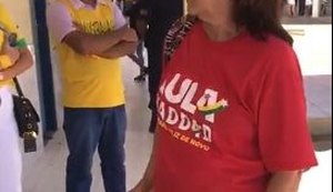 Eleitores com camisa de Haddad com Lula são abordados erroneamente pela PM em Alagoas