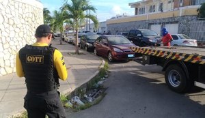 Fiscalização da SMTT combate estacionamento irregular e 21 veículos são removidos