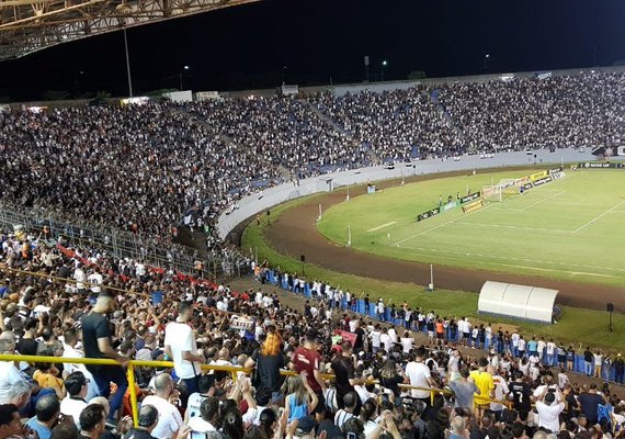 Gustagol evita vexame e Corinthians avança com empate em Londrina