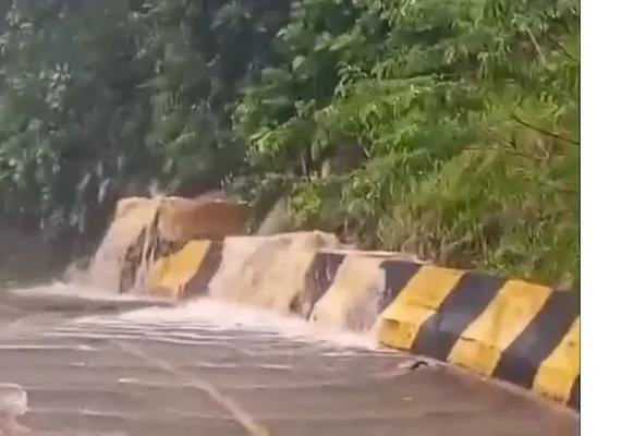Chuvas deixam 384 desabrigados em Peruíbe, no litoral paulista
