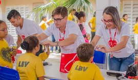 Projeto Diniz Social Alagoas faz doação de óculos para crianças atendidas pela LBV