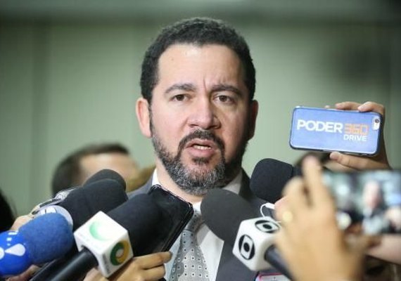 Adesão a plano de demissão de servidores começa ainda neste ano