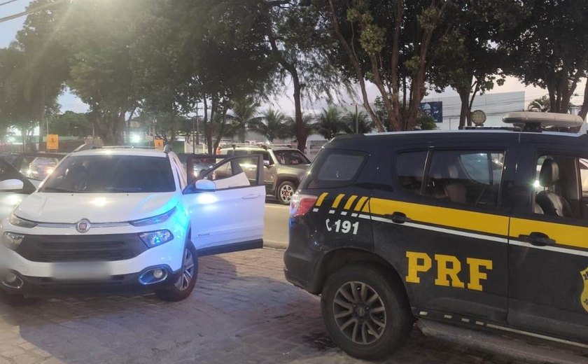 PRF recupera 3 veículos adulterados e prende homens por receptação no interior de Alagoas