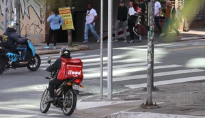 Votação de vínculo entre motoristas e apps será em 30 dias, diz Fachin