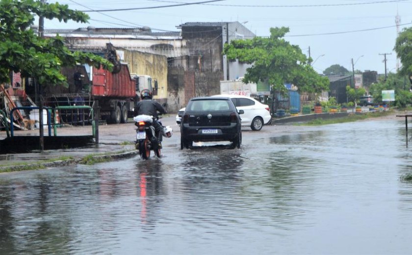 Médico do HGE  alerta que chuvas nas estradas pedem mais cautela no trânsito
