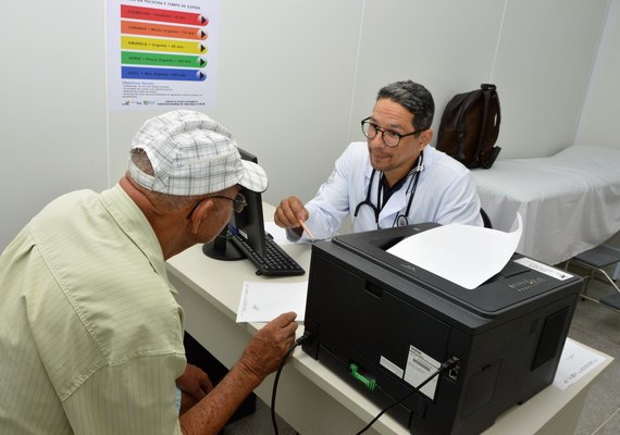 Aprovados no concurso da Saúde têm mais 30 dias para o envio de documentação