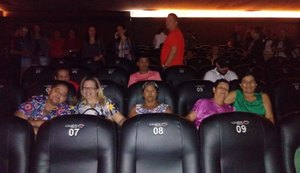 Usuários dos serviços de Saúde Mental têm dia de lazer no cinema