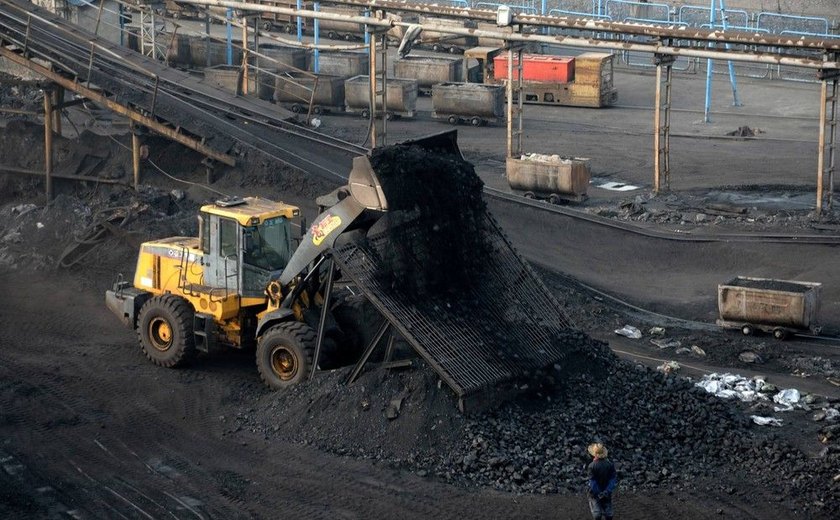 Autoridades chinesas confirmam morte de 17 mineiros em acidente