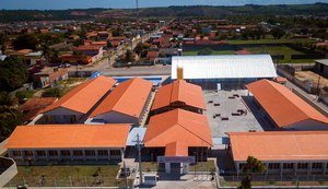 Escola Municipal Dr. Cláudio da Costa Santos é inaugurada nesta segunda-feira (14)