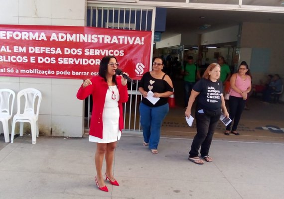 Sintufal faz mobilização no HUPAA no segundo dia de paralisação