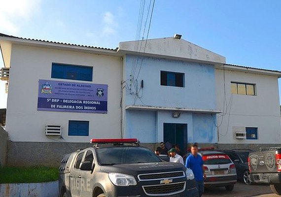 Polícia prende jovem acusado de estuprar mulher e agredir bebê de sete meses em Palmeira dos Índios