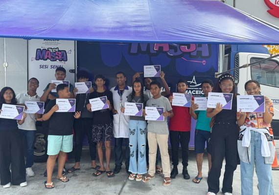 Brota na Grota leva inclusão digital e ações de autoestima ao bairro do São Jorge