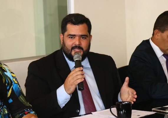 Prefeito compra 20 mil pacotes de cominho de 60g por R$ 6,55 cada