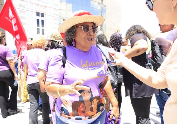 Mulheres pedem o fim do feminicídio e cobram respeito