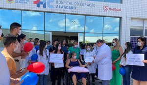 Primeira paciente a receber transplante de coração na rede estadual de Alagoas recebe alta