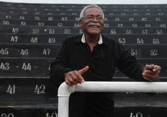 Morre Coutinho, ídolo do Santos e parceiro de Pelé