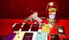 PM descobre depósito de drogas em casa abandonada e prende três suspeitos