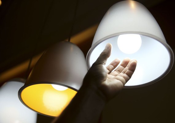 Conta de luz terá bandeira verde em dezembro, sem cobrança extra