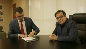 ﻿Juiz Ewerton Carminati toma posse como titular da Comarca de Maragogi