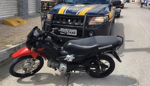 Mulher é presa pela PRF após tentar fugir de abordagem na BR-316