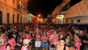 Jaraguá Folia atrai milhares de pessoas