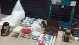 Polícia apreende mais de 22 quilos de cocaína em casa que funcionava como refinaria