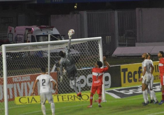 CRB vence Brasil de Pelotas por 1 a 0 no Rei Pelé