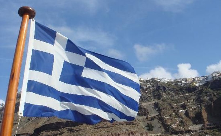 'Grécia corre risco de não receber dinheiro da zona do euro se não concluir reformas'