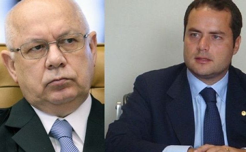 Governador Renan Filho homenageia o ministro Teori Zavascki