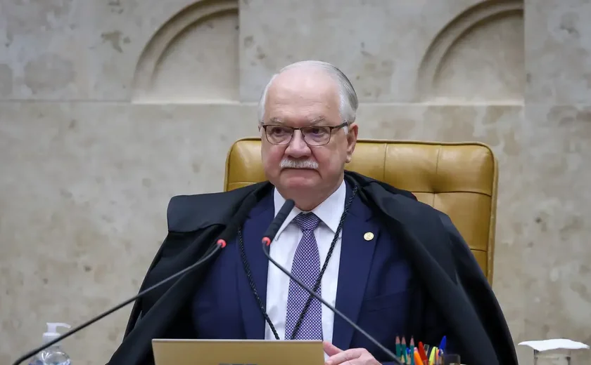 Edson Fachin suspende decisões de André Mendonça e Flávio Dino sobre diretor da PF