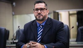 Lei de Leonardo Dias garante transferência de servidoras vítimas de violência doméstica, em Maceió