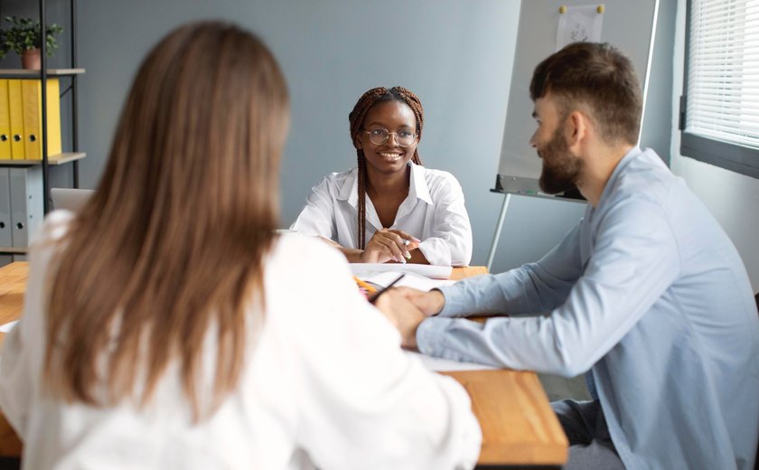 Jovens no primeiro emprego: especialista da Afya Maceió/Unima aponta erros em entrevistas