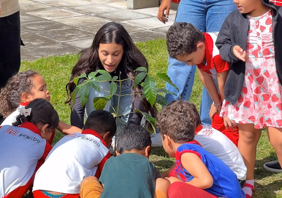 Mais de 125 mil mudas plantadas fortalecem áreas verdes de Penedo