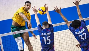 Brasil bate bicampeã olímpica França na Liga das Nações de vôlei