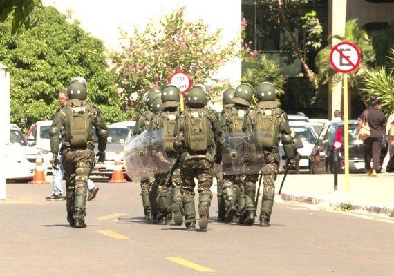 Exército deixa a Esplanada dos Ministérios; PM do DF continua no local
