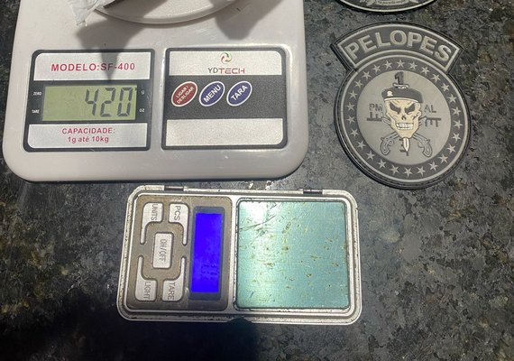 Polícia Militar apreende arma, drogas e prende foragido por homicídio em ações no interior de Alagoas