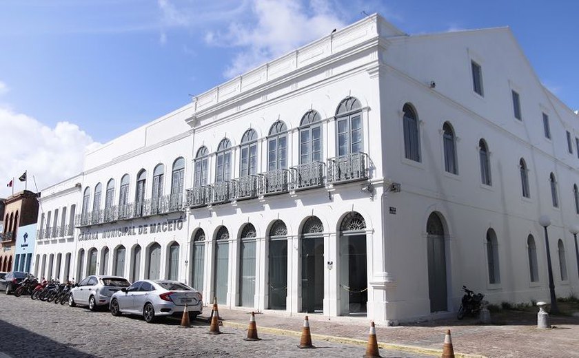 Mesa diretora conclui negociação e compra prédio sede da Câmara de Maceió no bairro de Jaraguá