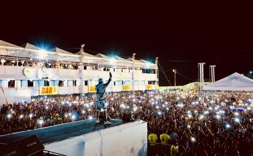 Festa de Bom Jesus dos Navegantes atrai mais de 60 mil pessoas