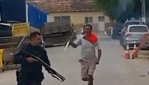 Morre homem que perseguiu policiais com um facão em Arapiraca