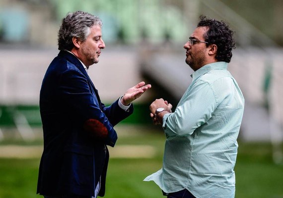 Antes de renovar, Alexandre Mattos recebeu proposta do Cruzeiro