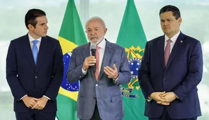 Lula discute pautas do governo em encontro com Motta e Alcolumbre