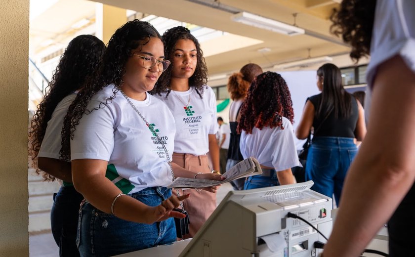 TRE/AL realiza treinamento de jovens eleitores em Murici